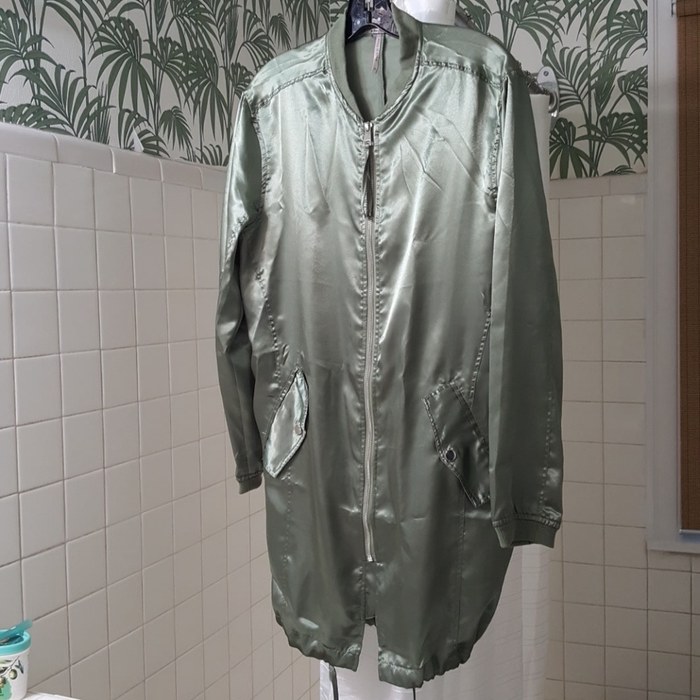 🔥SALE🔥 Utility Jacket - Picture 2 of 8